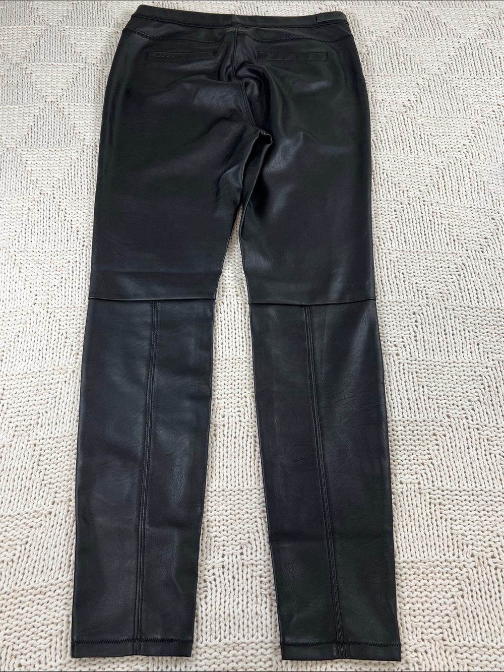Blank NYC Women’s Black Faux Leather Skinny Jeans - Picture 4 of 12